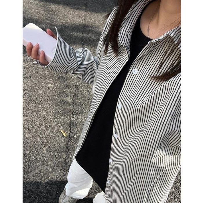 Unisex Heavyweight Oversized Shirt - Retro Stripe - Image 2